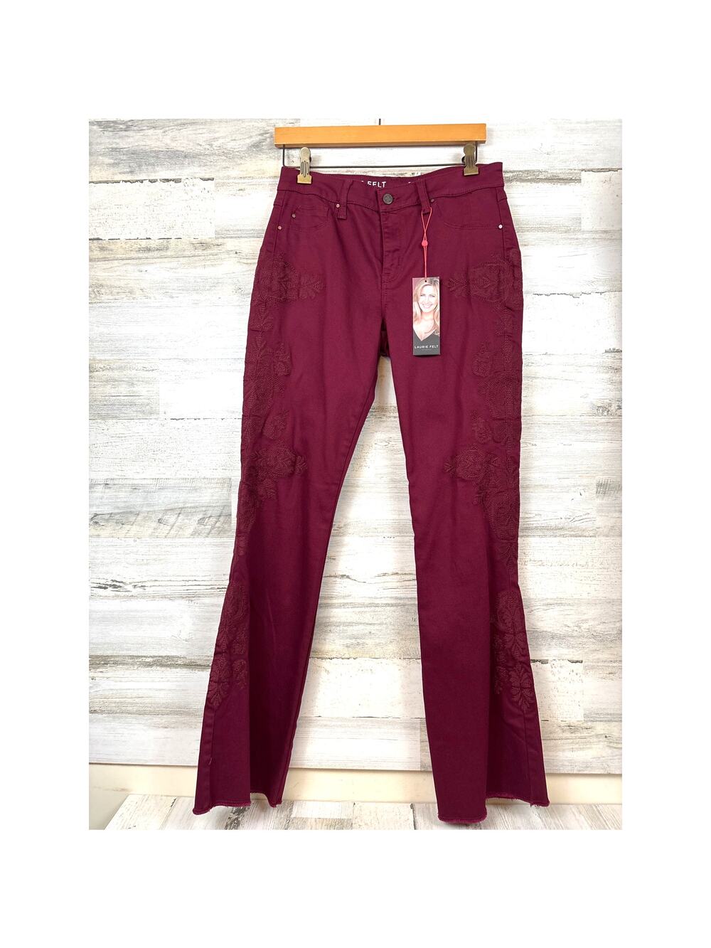 Laurie Felt Womens S Burgundy Floral Embroidered Boot Cut Fray Hem Jeans NWT